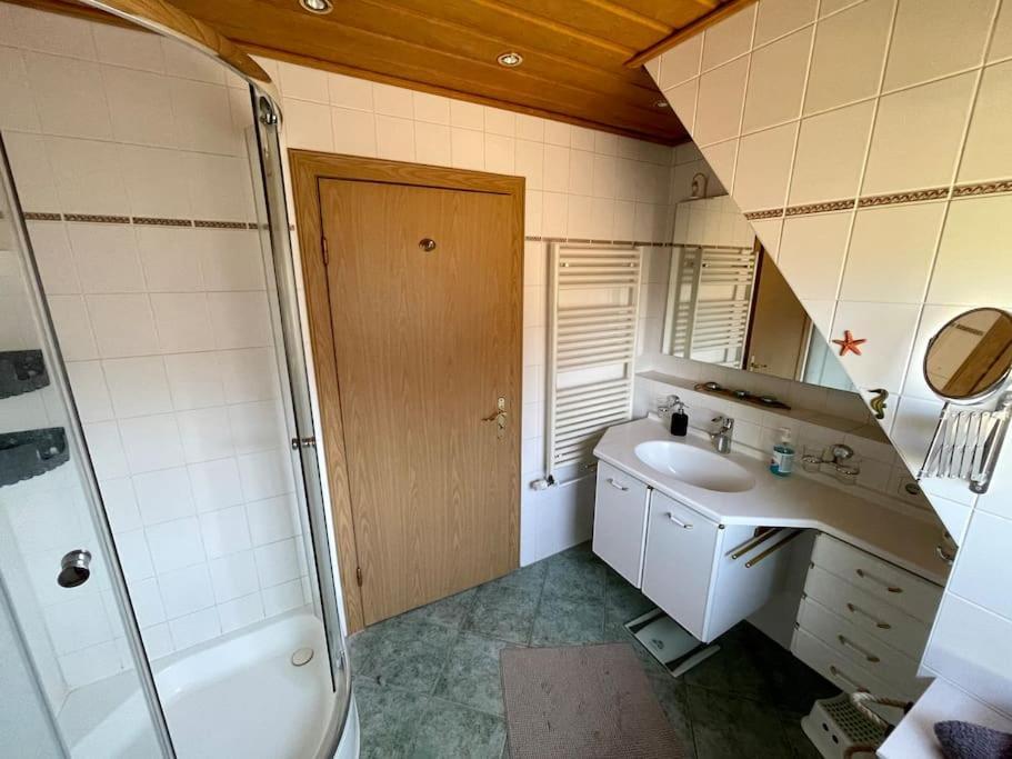 Dein Idyllisches Zuhause Auf Zeit In Norderstedt Apartment Bagian luar foto